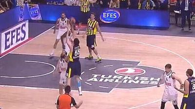 TA：从嘘声到掌声，库库雷利亚用稳定与全面重新证明了自己（TA：由嘘到赞，库库雷利亚凭稳健与全能完成自我正名）