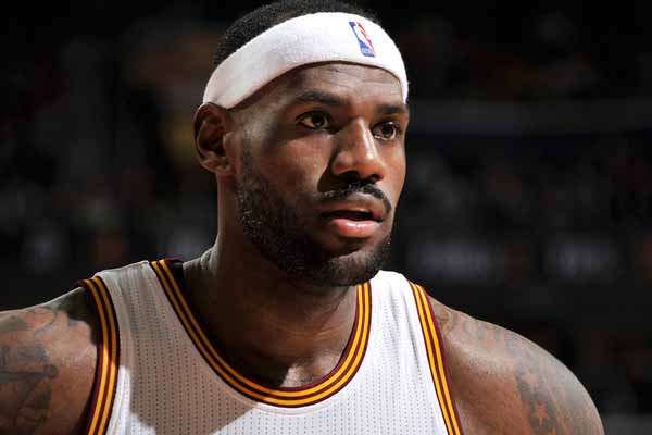 长春亚泰主场再度取胜（长春亚泰主场再下一城）